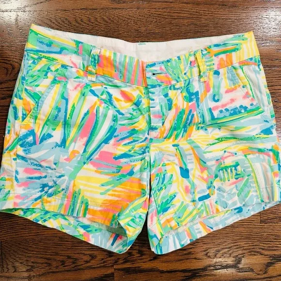 Women’s Lilly Pulitzer Shorts - Picture 1 of 3
